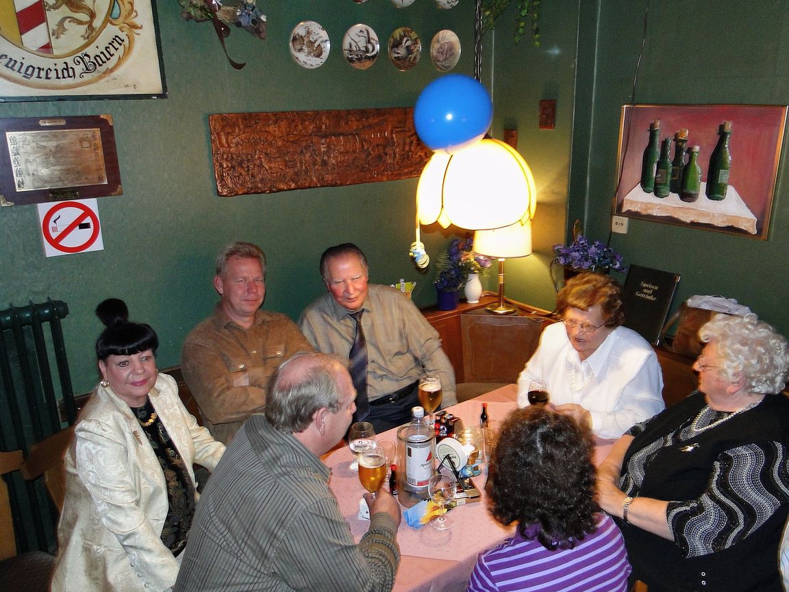 145_Maja_Geburtstag_2009_10_10_203406_150_DSC00358.jpg
