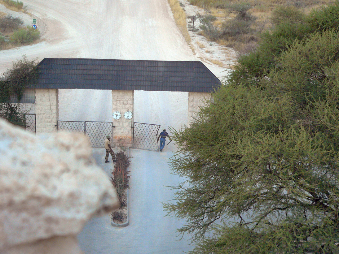 0258_0259_Namibia-050512-173324_P1010501